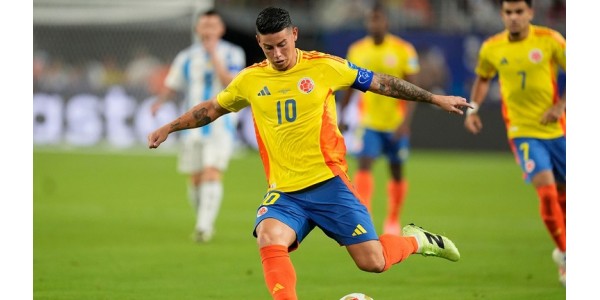 James Rodríguez neemt op emotionele wijze afscheid van het Colombiaanse nationale elftal